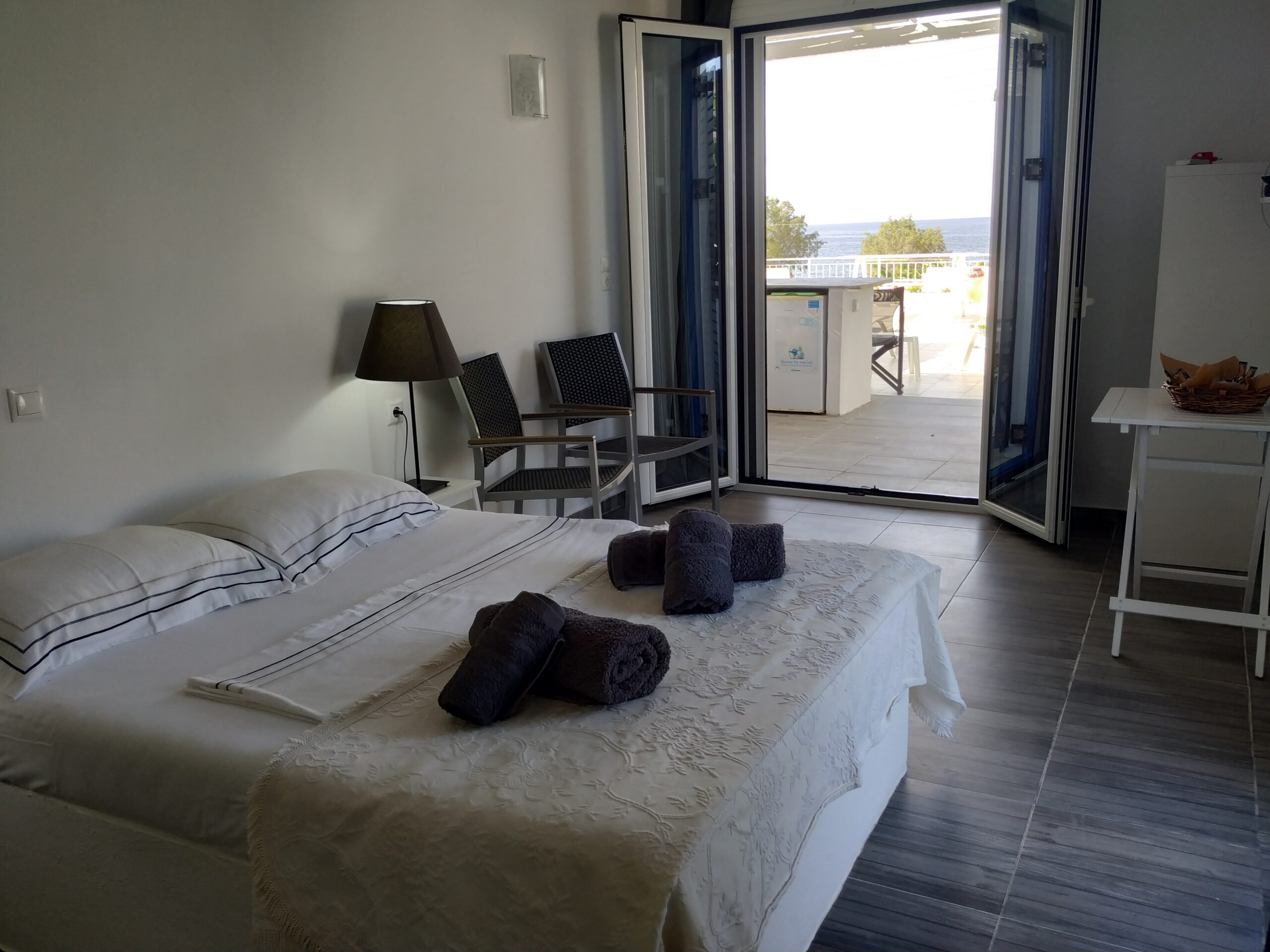 Room overlooking the sea and the island’s picturesque town